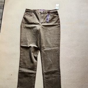 Gloria Vanderbilt pants, Amanda style, size 14